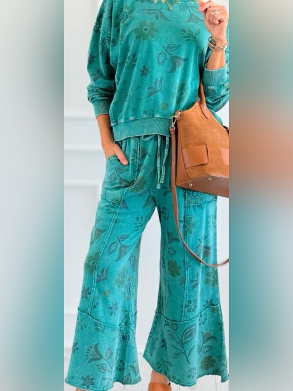 EASEL Floral Wide Leg 2 Pc Set Teal Like New Sz L Impossible To Find!